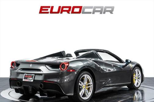 2019 Ferrari 488 Spider Base