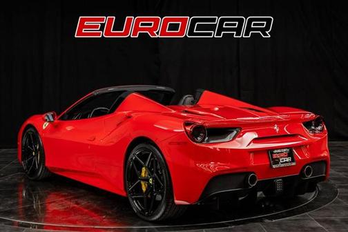 2017 Ferrari 488 Spider Base