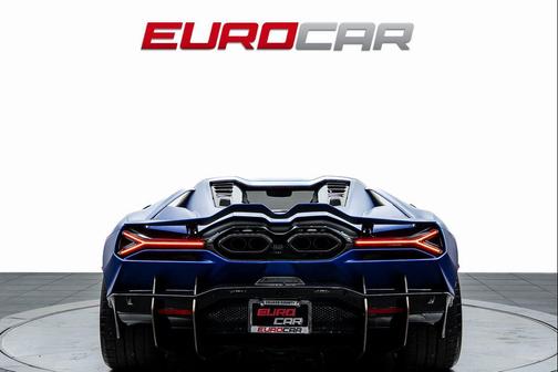 2025 Lamborghini Revuelto Base