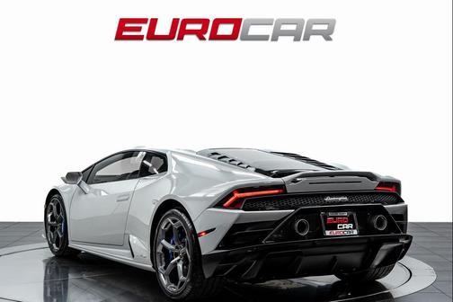 2023 Lamborghini Huracan EVO Coupe RWD