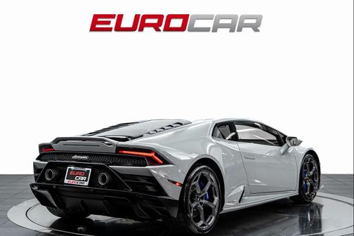 2023 Lamborghini Huracan EVO Coupe RWD