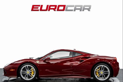 2017 Ferrari 488 GTB Base