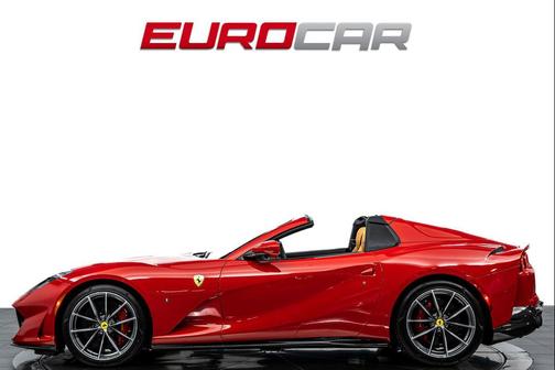 Rosso Corsa 2023 Ferrari 812 GTS Base