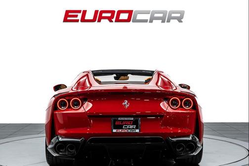 Rosso Corsa 2023 Ferrari 812 GTS Base