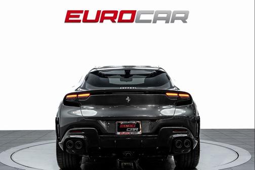 2025 Ferrari Purosangue Base