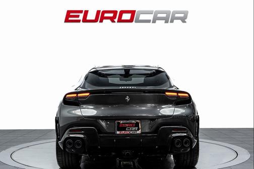 2025 Ferrari Purosangue Base