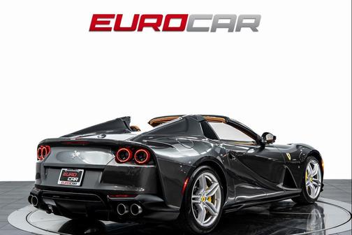 2022 Ferrari 812 GTS Base