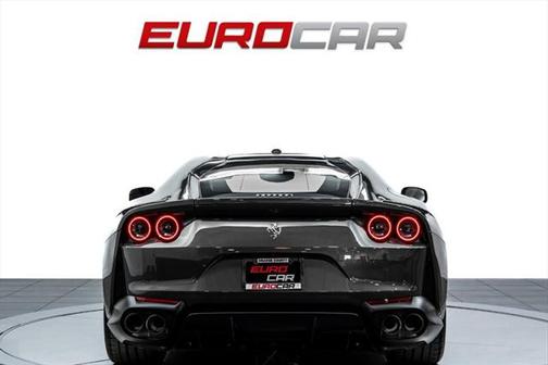 2019 Ferrari 812 Superfast Base