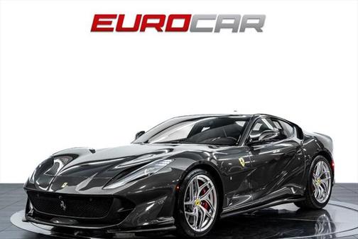 2019 Ferrari 812 Superfast Base
