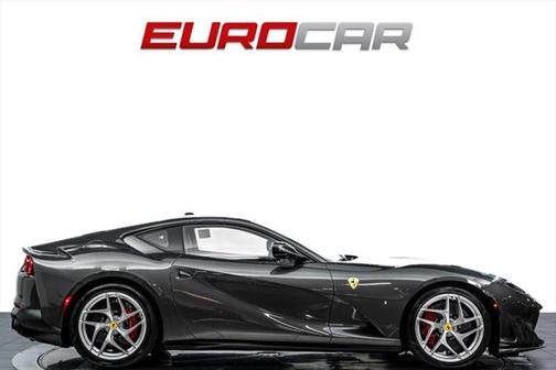 2019 Ferrari 812 Superfast Base