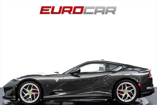 2019 Ferrari 812 Superfast Base