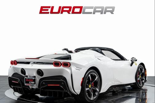 2024 Ferrari SF90 Spider Base