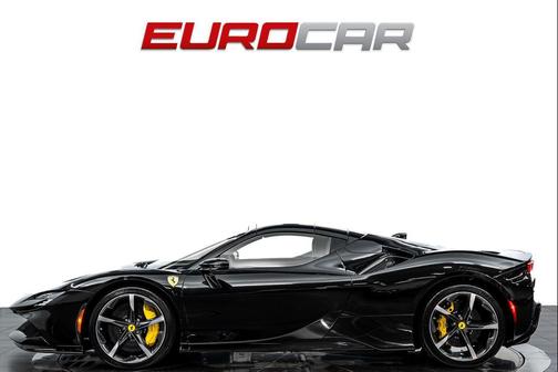 Nero Daytona Metallic 2023 Ferrari SF90 Spider Base