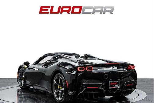Nero Daytona Metallic 2023 Ferrari SF90 Spider Base