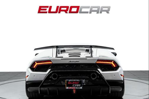 2018 Lamborghini Huracan Performante