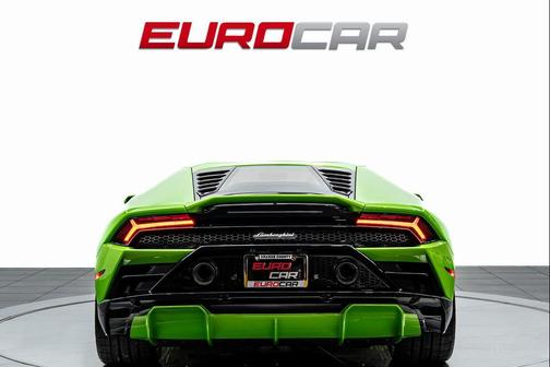 2023 Lamborghini Huracan EVO Coupe RWD