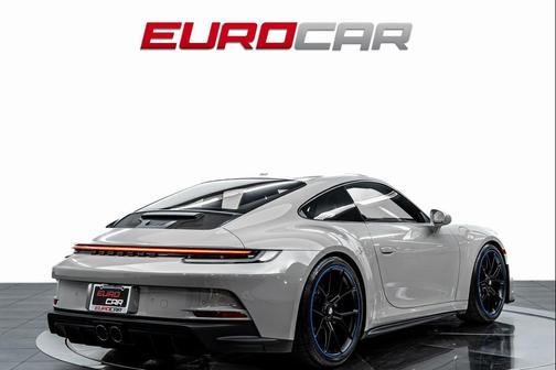 2022 Porsche 911 GT3 w/Touring Package