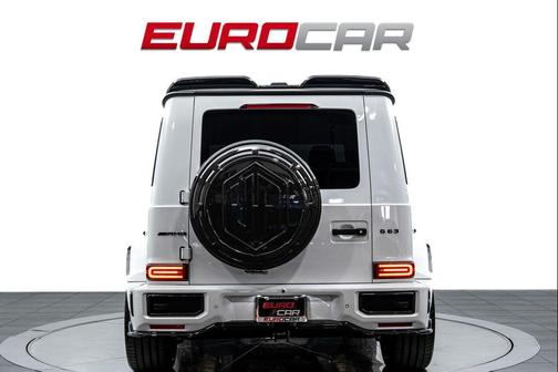 MANUFAKTUR Moonlight White Metallic 2025 Mercedes-Benz AMG G 63 G 63 AMG