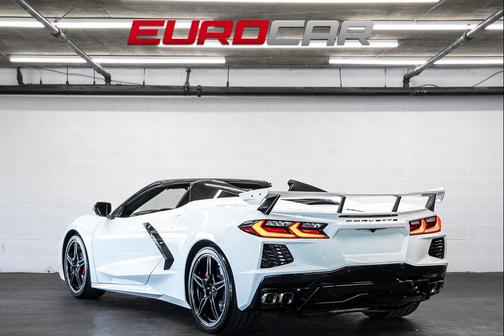 Arctic White 2024 Chevrolet Corvette Stingray w/1LT