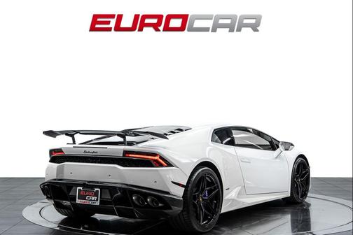 White 2015 Lamborghini Huracan LP610-4