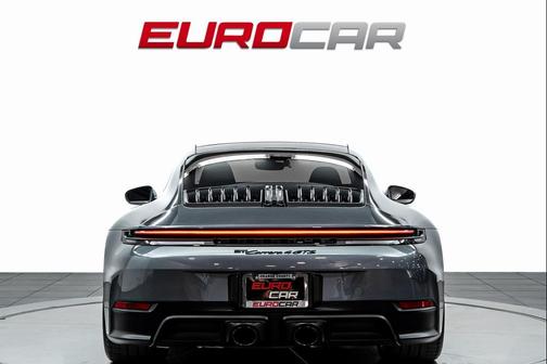 2025 Porsche 911 Carrera 4 GTS