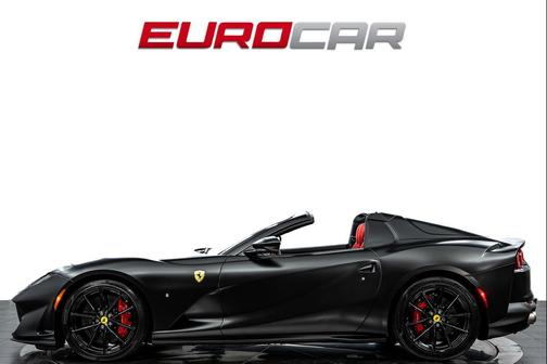 2022 Ferrari 812 GTS Base