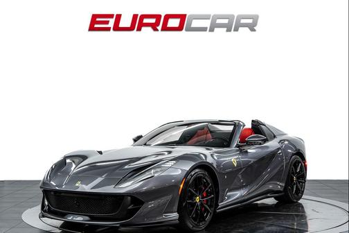 Grigio GTS 2022 Ferrari 812 GTS Base