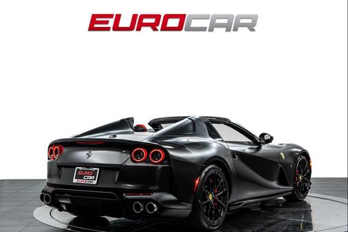 2022 Ferrari 812 GTS Base