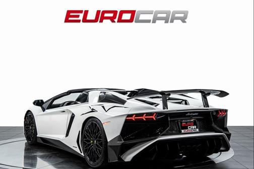 2017 Lamborghini Aventador LP750-4 Superveloce
