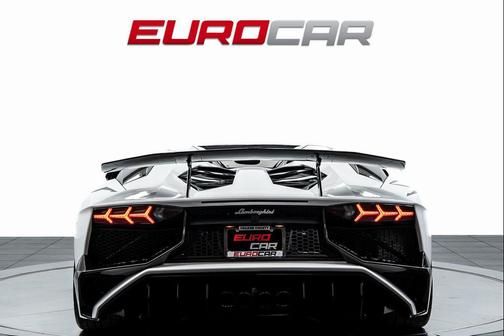2017 Lamborghini Aventador LP750-4 Superveloce