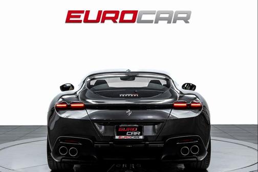 2022 Ferrari Roma Base