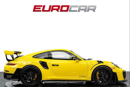 Racing Yellow 2018 Porsche 911 GT2 RS