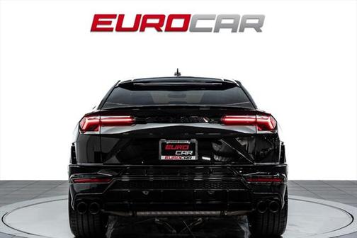 2023 Lamborghini Urus S