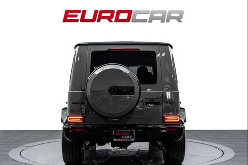 MANUFAKTUR Arabian Grey Non- Metallic 2026 Mercedes-Benz AMG G 63 G 63 AMG