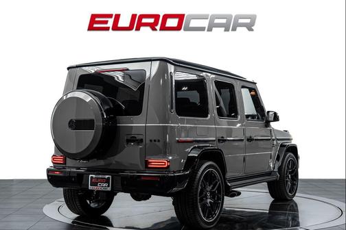 MANUFAKTUR Arabian Grey Non- Metallic 2026 Mercedes-Benz AMG G 63 G 63 AMG