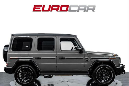 MANUFAKTUR Arabian Grey Non- Metallic 2026 Mercedes-Benz AMG G 63 G 63 AMG