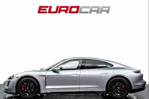 2022 Porsche Taycan GTS