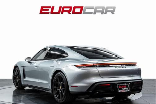 2022 Porsche Taycan GTS