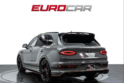 Gray 2025 Bentley Bentayga S Black Edition