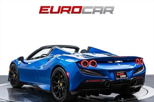 2022 Ferrari F8 Spider Base