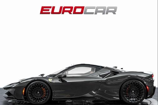 2024 Ferrari SF90 Spider Base