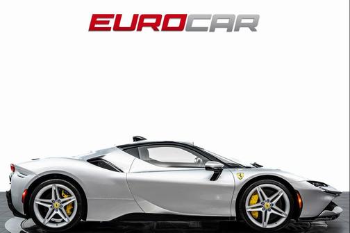 2022 Ferrari SF90 Stradale Base