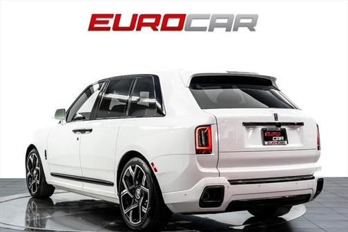 2025 Rolls-Royce Cullinan Black Badge