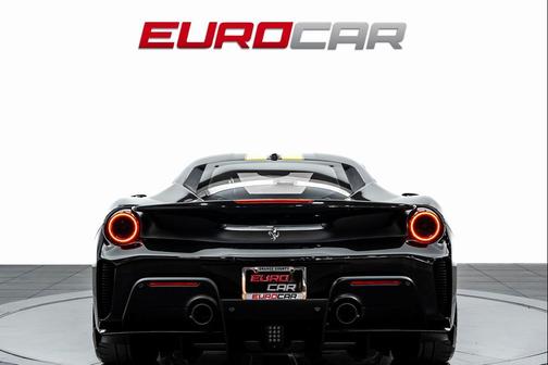 2020 Ferrari 488 Pista Base