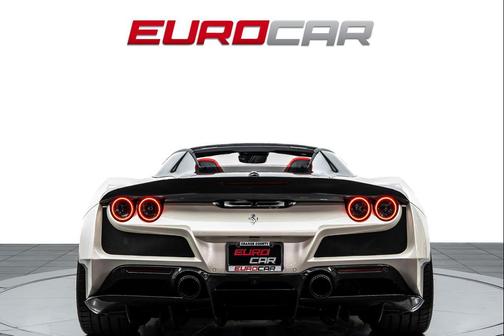 Bianco Italia 2021 Ferrari F8 Spider Base