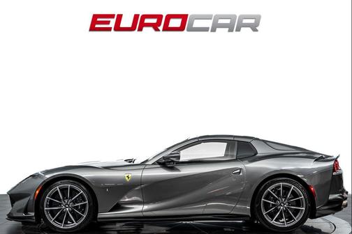 2022 Ferrari 812 GTS Base