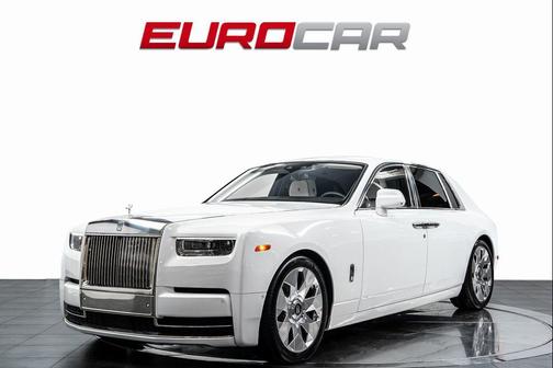 2023 Rolls-Royce Phantom 