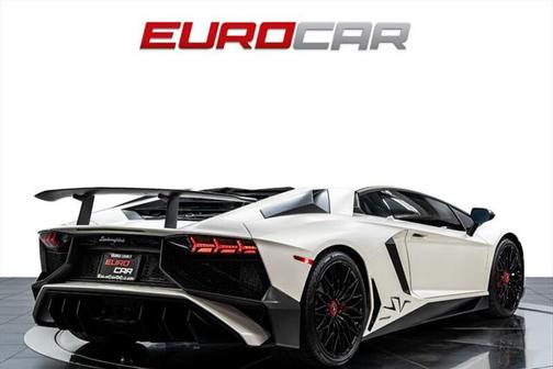 2016 Lamborghini Aventador LP750-4 Superveloce