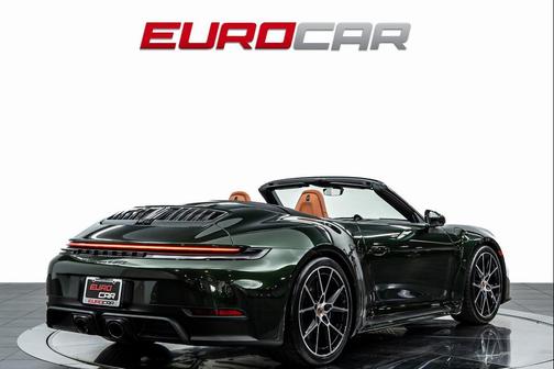 2026 Porsche 911 Carrera 4 GTS