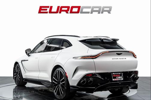 2025 Aston Martin DBX 707